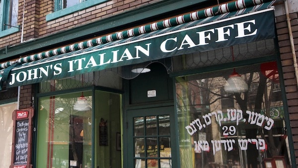 This Jewish-Italian restaurant is a neighbourhood landmark in Baldwin Village. ADAM ZACHARY/THE VARSITY